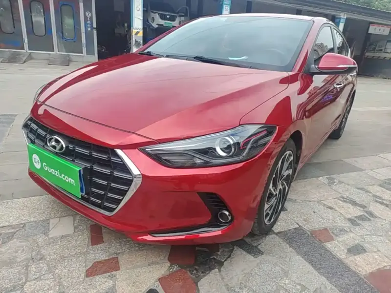 Hyundai Elantra, 2019 — фото 1
