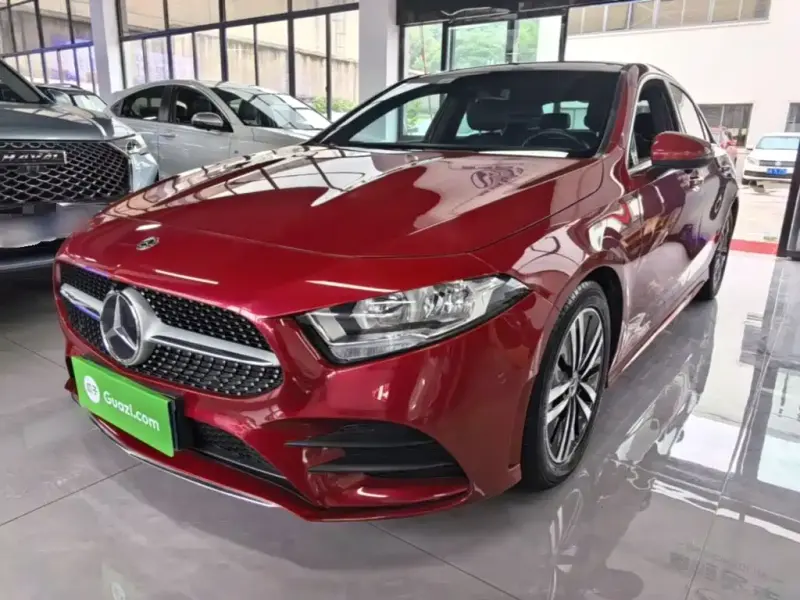 Mercedes-Benz A-Class, 2020 — фото 1