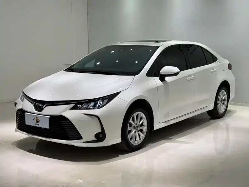 Toyota Corolla, 2021 — фото 1