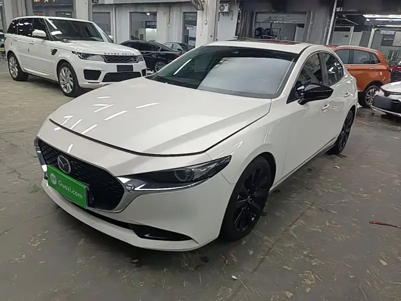 Mazda 3 Axela, 2024