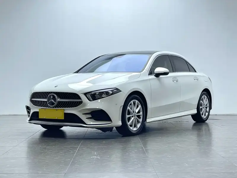 Mercedes-Benz A-Class, 2021 — фото 1