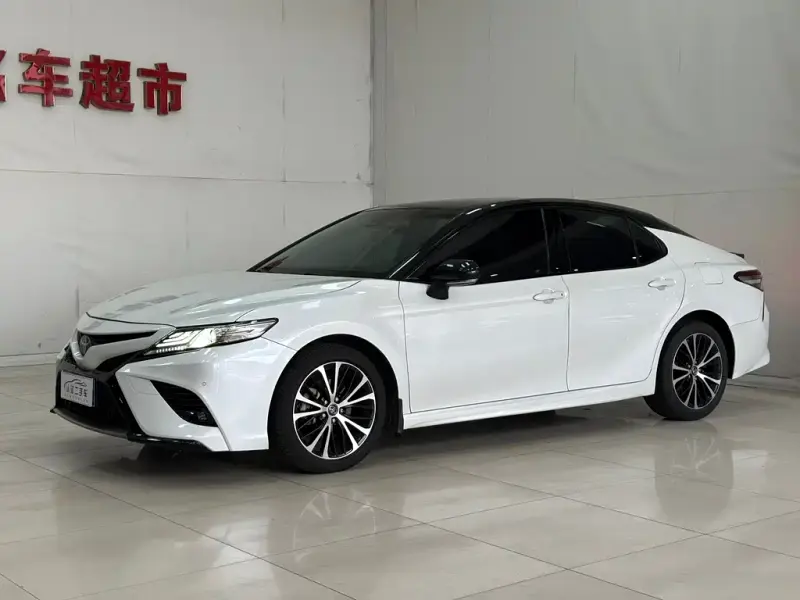 Toyota Camry, 2020