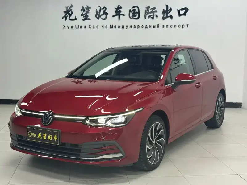 Volkswagen Golf, 2022