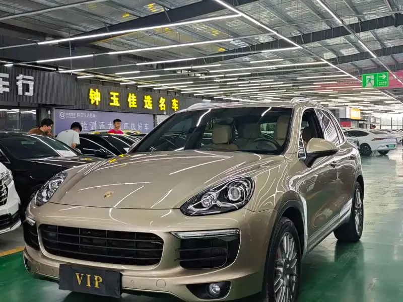 Porsche Cayenne, 2015