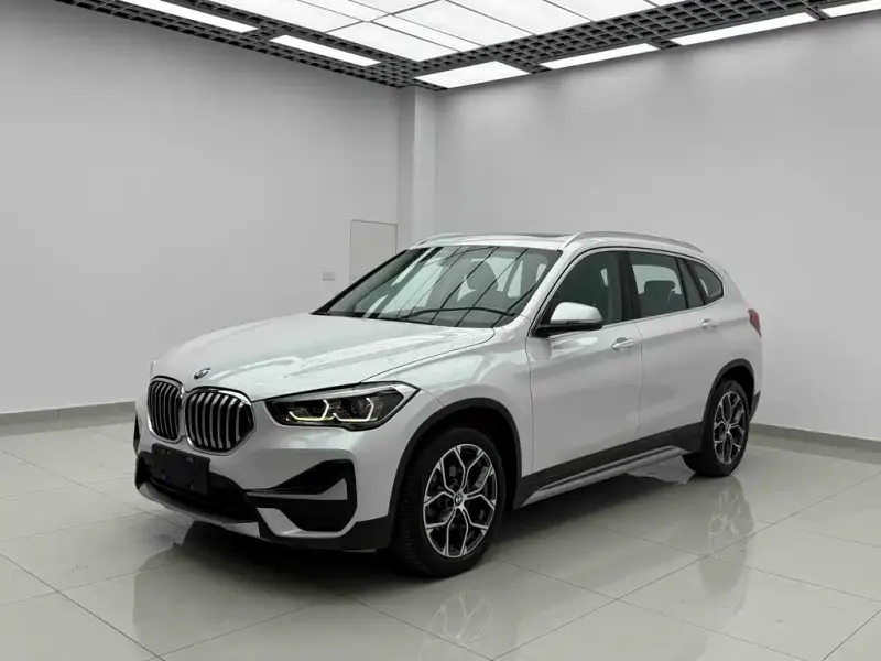 BMW X1, 2022 — фото 1