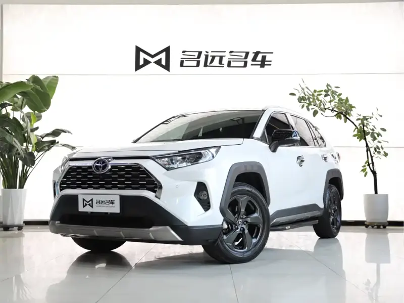 Toyota RAV4, 2023