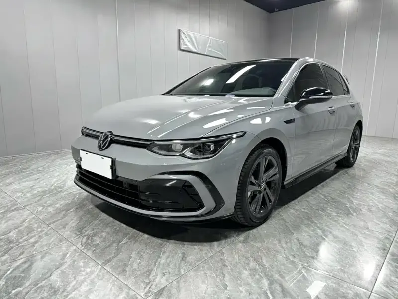 Volkswagen Golf, 2023