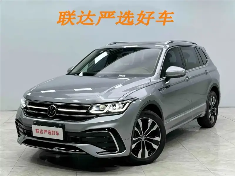 Volkswagen Tiguan L, 2021 — фото 1