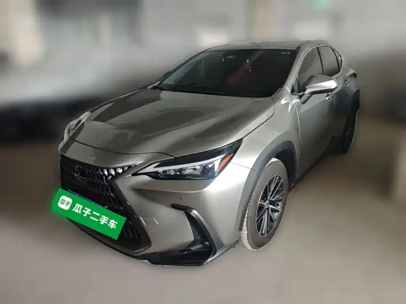 Lexus NX, 2023