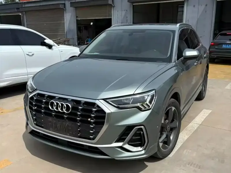 Audi Q3, 2022 — фото 1