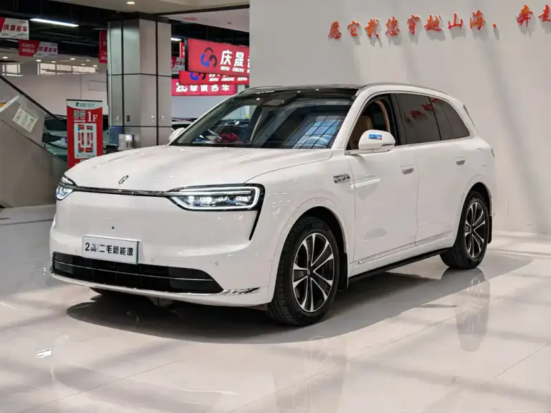 AITO M7, 2025