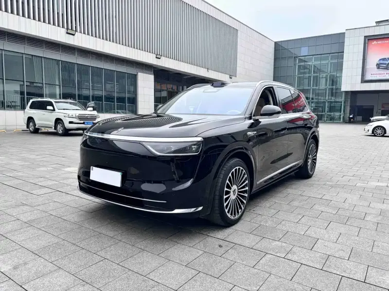 AITO M8, 2025