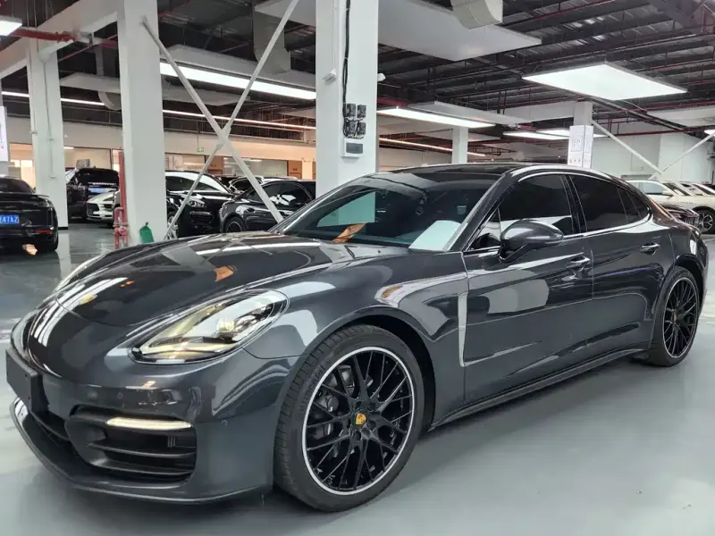 Porsche Panamera, 2021