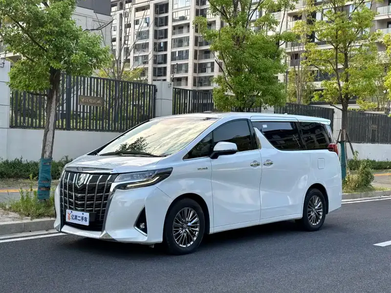 Toyota Alphard, 2021