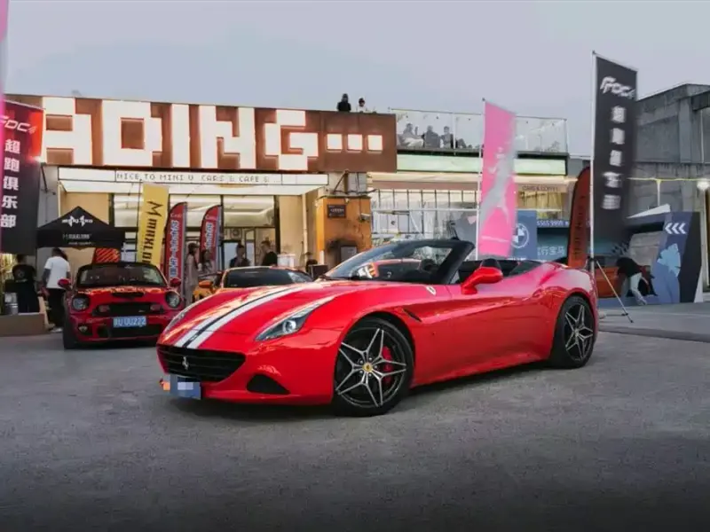 Ferrari California T, 2015