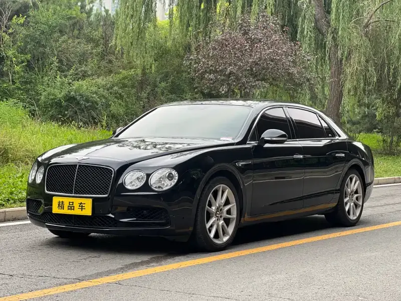 Bentley Flying Spur, 2018 — фото 1
