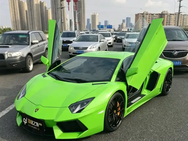 Lamborghini Aventador, 2012
