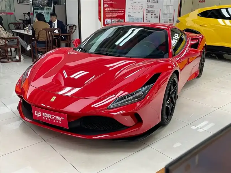 Ferrari F8, 2021 — фото 1