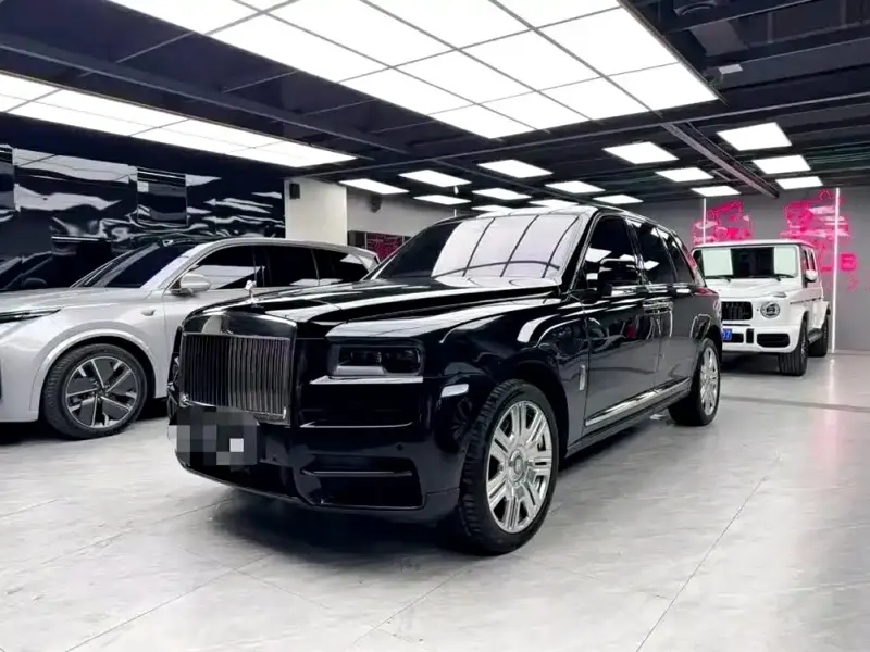 Rolls-Royce Cullinan, 2022