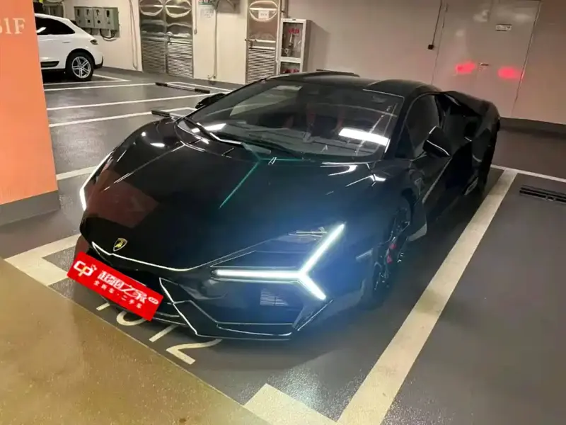 Lamborghini Revuelto, 2025