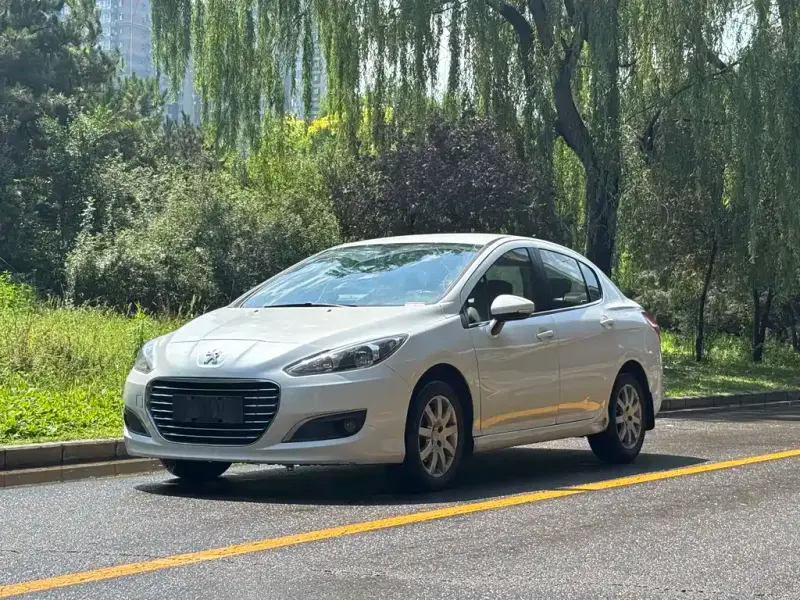 Peugeot 308, 2015
