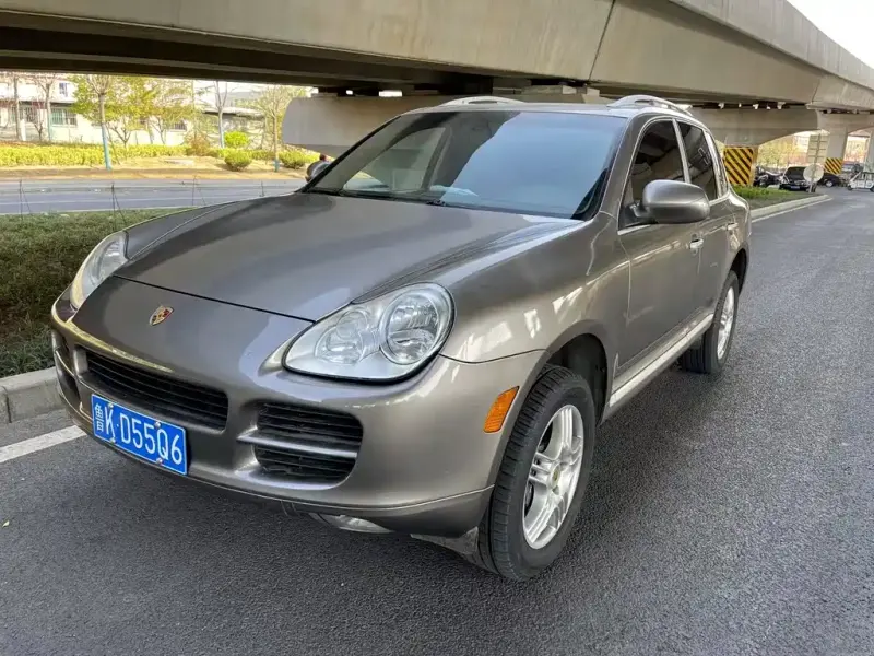Porsche Cayenne, 2005