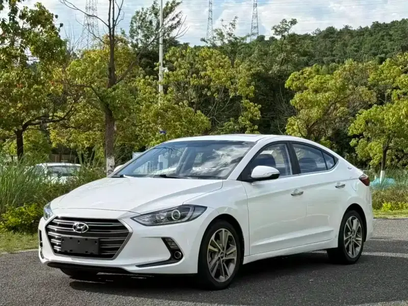 Hyundai Elantra, 2017 — фото 1
