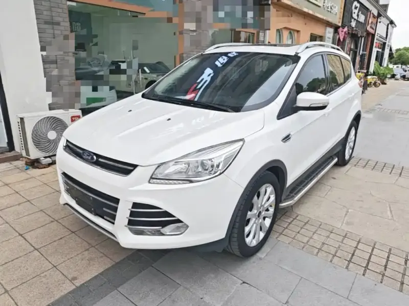 Ford Kuga, 2016
