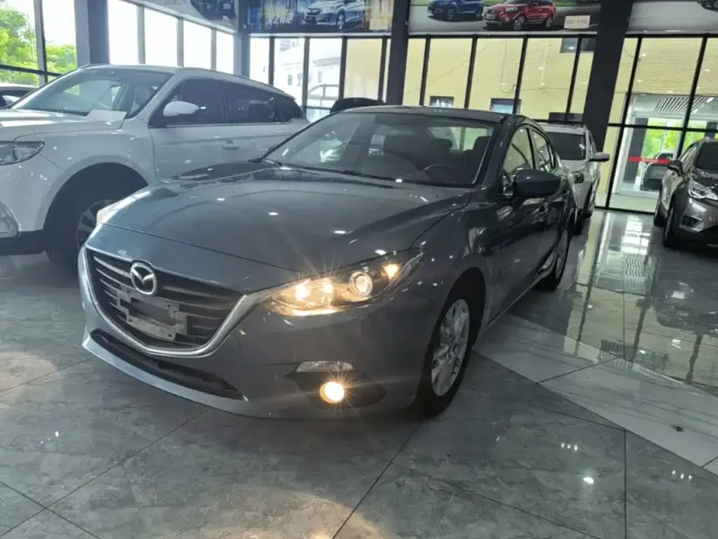 Mazda 3 Axela, 2016