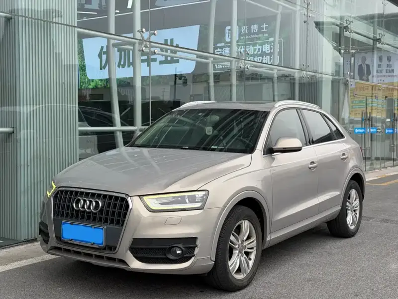 Audi Q3, 2013 — фото 1