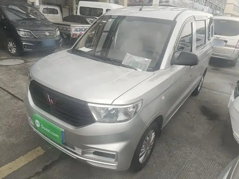 Wuling Hongguang V, 2025