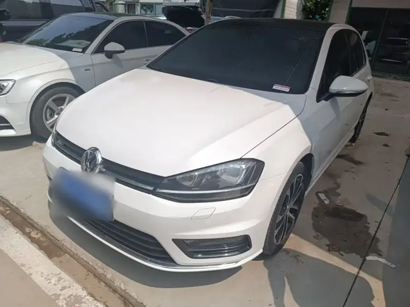 Volkswagen Golf, 2015