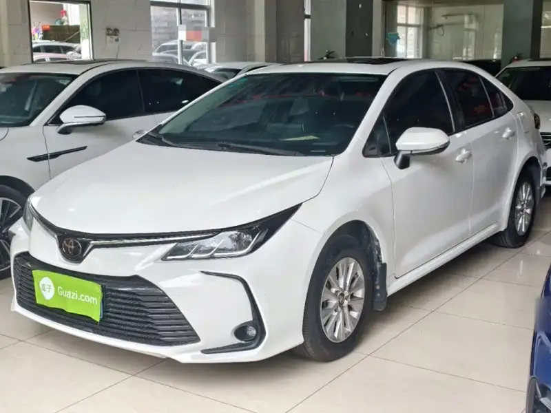 Toyota Corolla, 2020 — фото 1