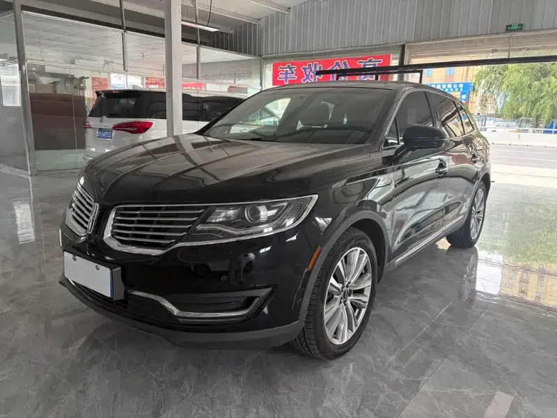 Lincoln MKX, 2017