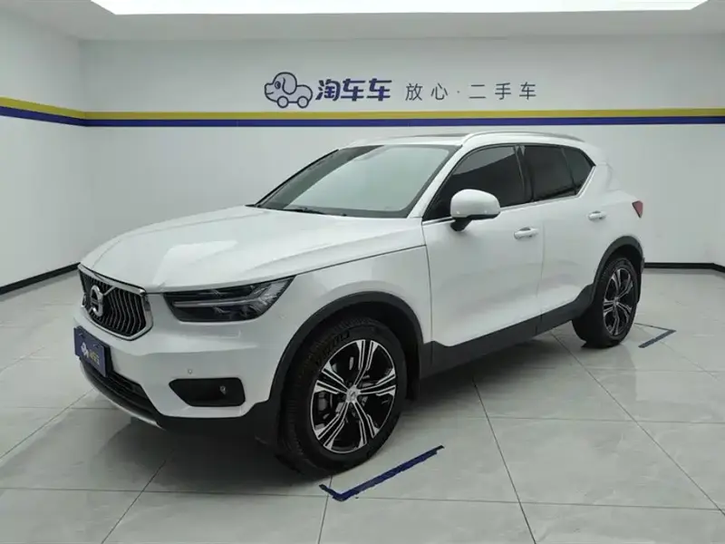 Volvo XC40, 2021