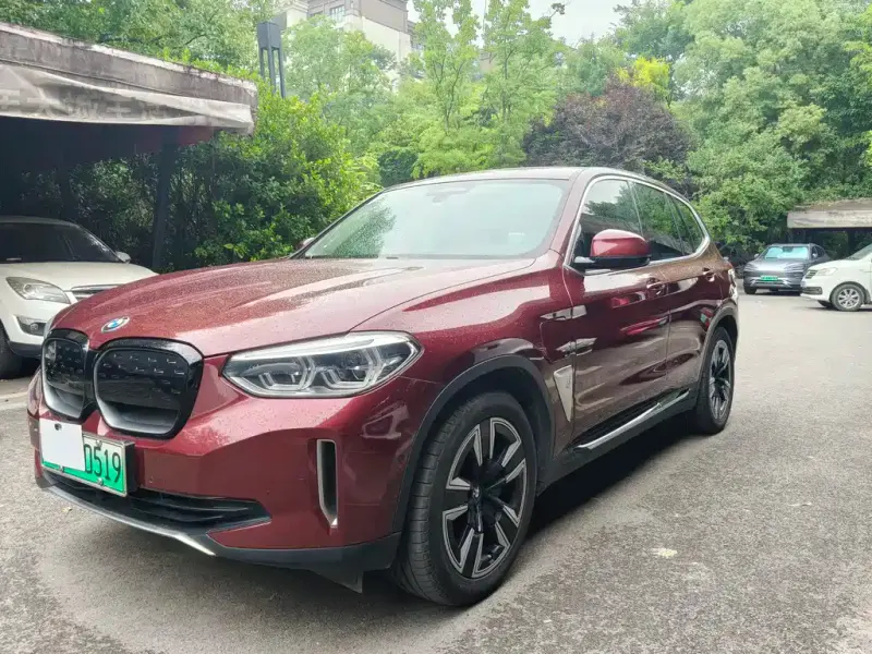 BMW iX3, 2021