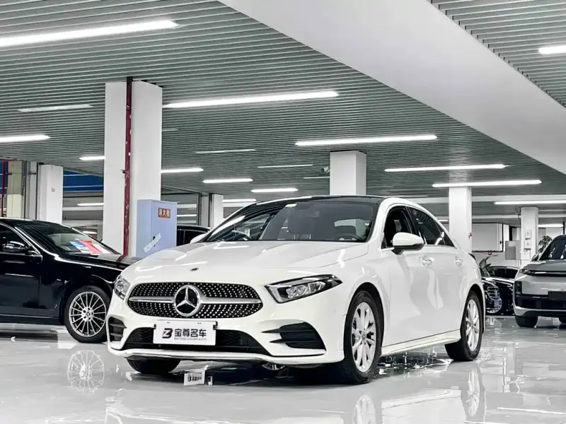 Mercedes-Benz A-Class, 2021 — фото 1