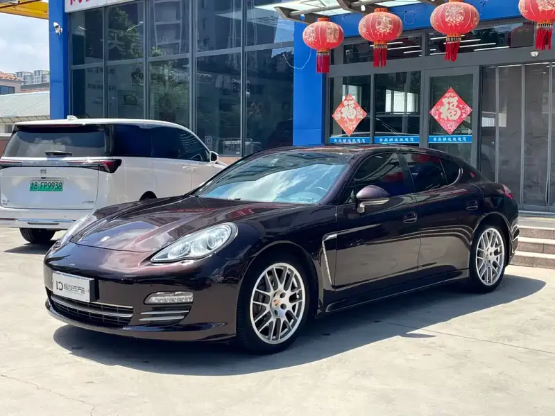 Porsche Panamera, 2013