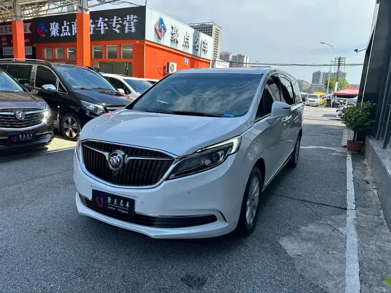 Buick GL8, 2019