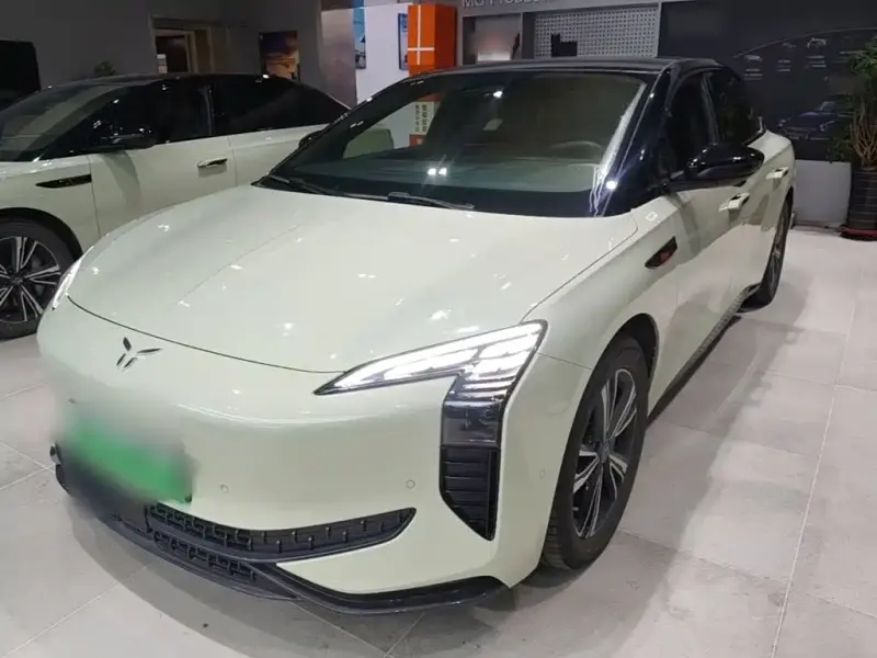 Hongqi EH7, 2024