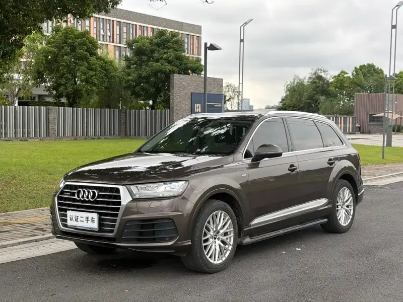 Audi Q7, 2016 — фото 1