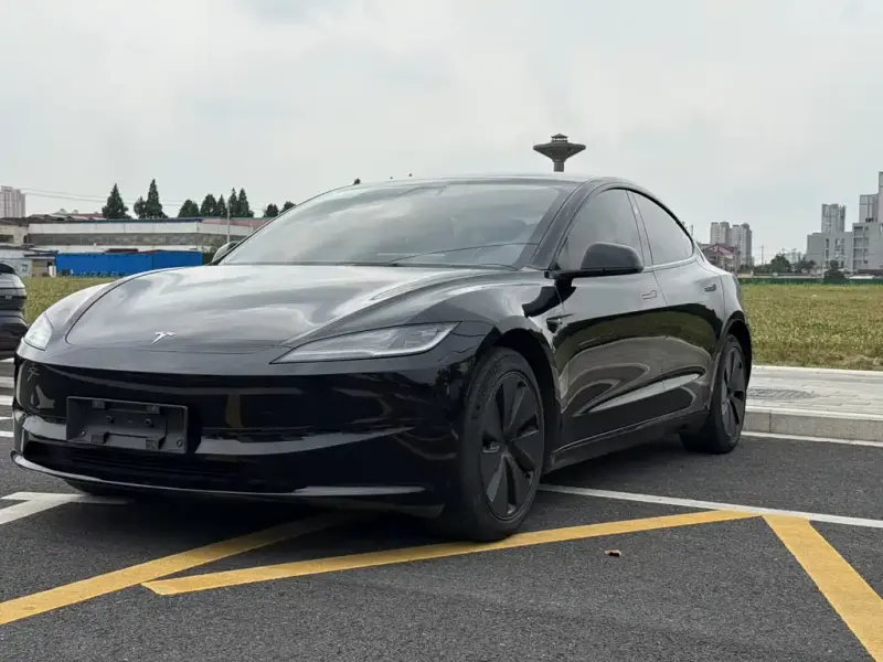 Tesla Model 3, 2023