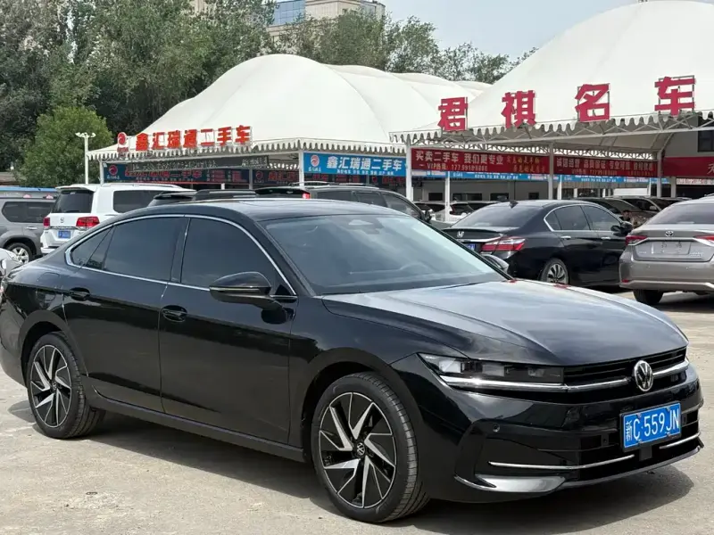 Volkswagen Magotan, 2025