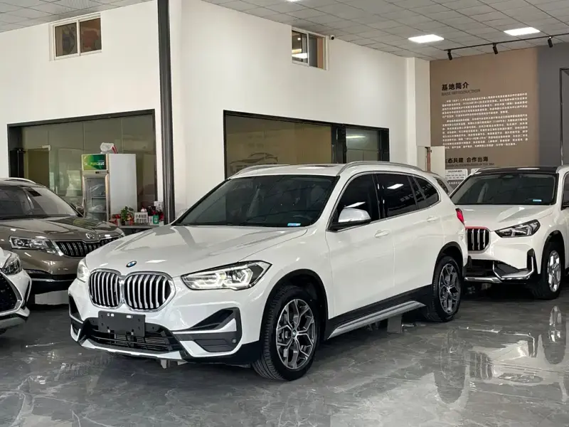 BMW X1, 2022 — фото 1
