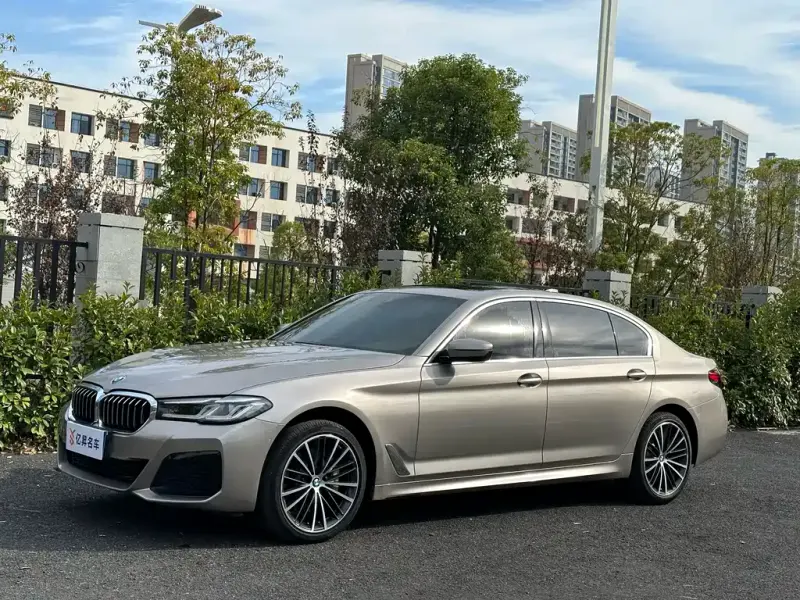 BMW 5 Series, 2022