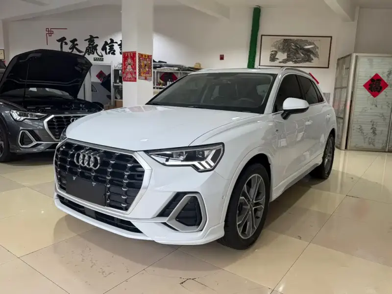 Audi Q3, 2023