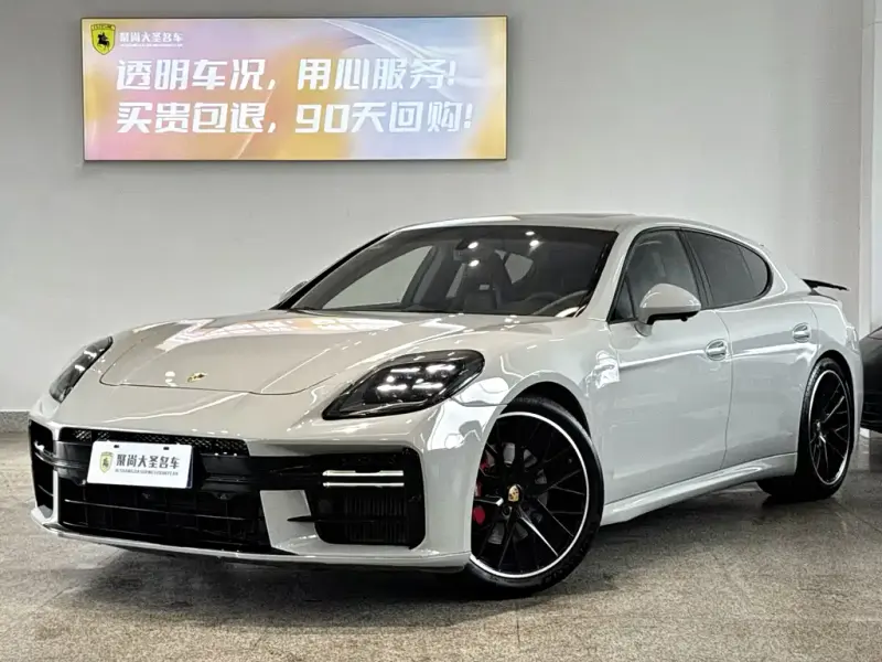 Porsche Panamera, 2015