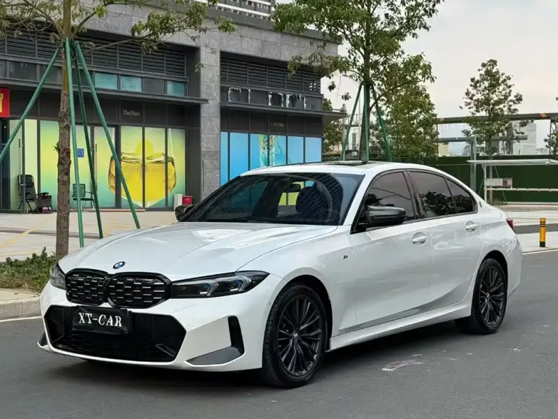 BMW 3 Series, 2023