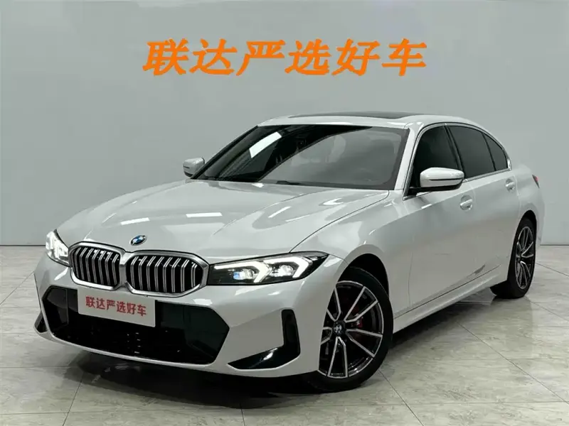 BMW 3 Series, 2022