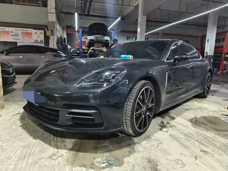Porsche Panamera, 2017